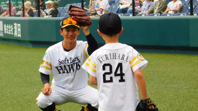 選手とキャッチボール