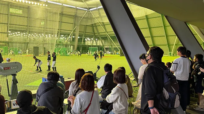 屋内練習場（フィールド練習見学）