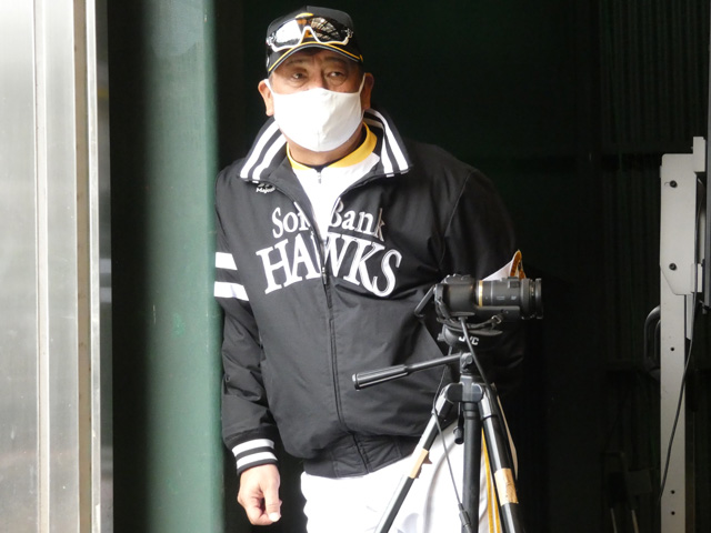 福岡ソフトバンクホークス 千賀選手のジャケット 51CCGvWrHmL._UF350,350_QL50_.jpg