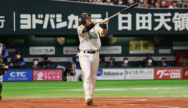 CSファースト突破！柳田選手、劇的2戦連発 | 福岡ソフトバンク