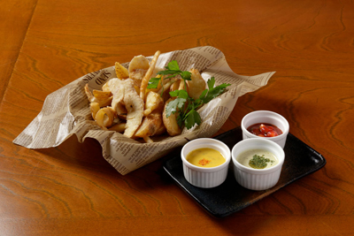 ミックスフライドポテト　鷹正厳選ディップソース添え