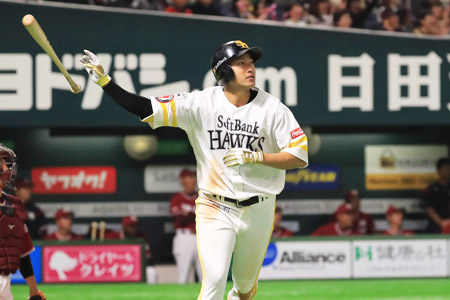 直前】柳田選手と岩嵜投手が、ついに一軍に！ | 福岡