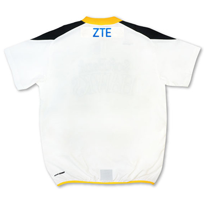 練習着に貼付されるイメージ