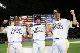 8回逆転！ 中村晃選手が打って貯金10だ！ | 福岡ソフトバンク