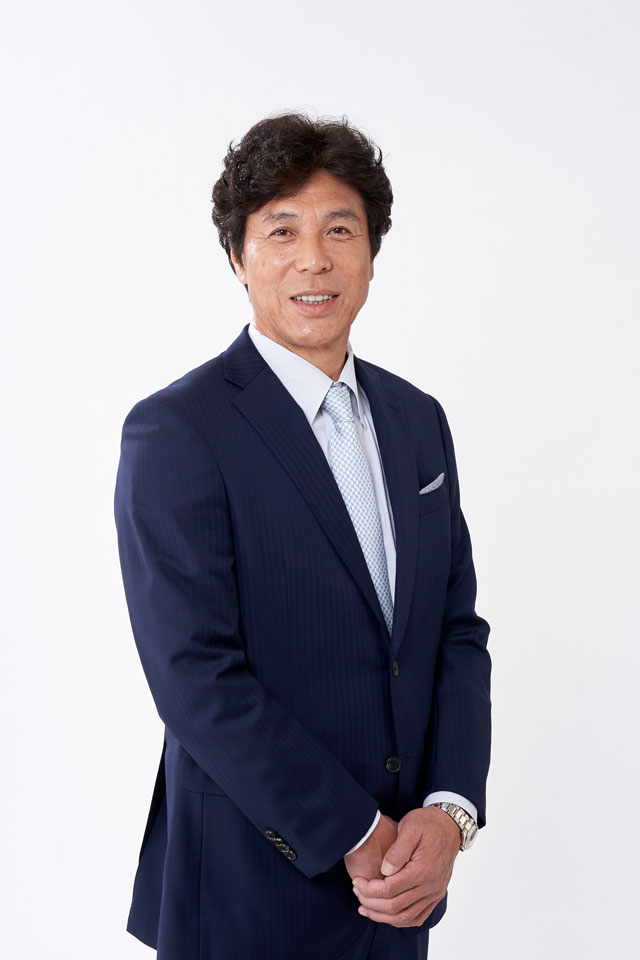 福岡ソフトバンクホークス★ユニホーム＆ボール型ピンバッジ★２０１４年★俺がやる。 Amazon.co.jp: 福岡ソフトバンクホークスユニホーム＆ボール型