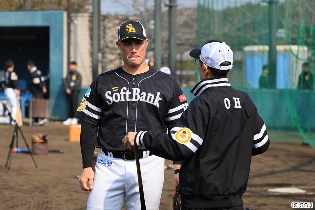 52 リチャード（砂川 リチャード） 選手名鑑2025 | 福岡